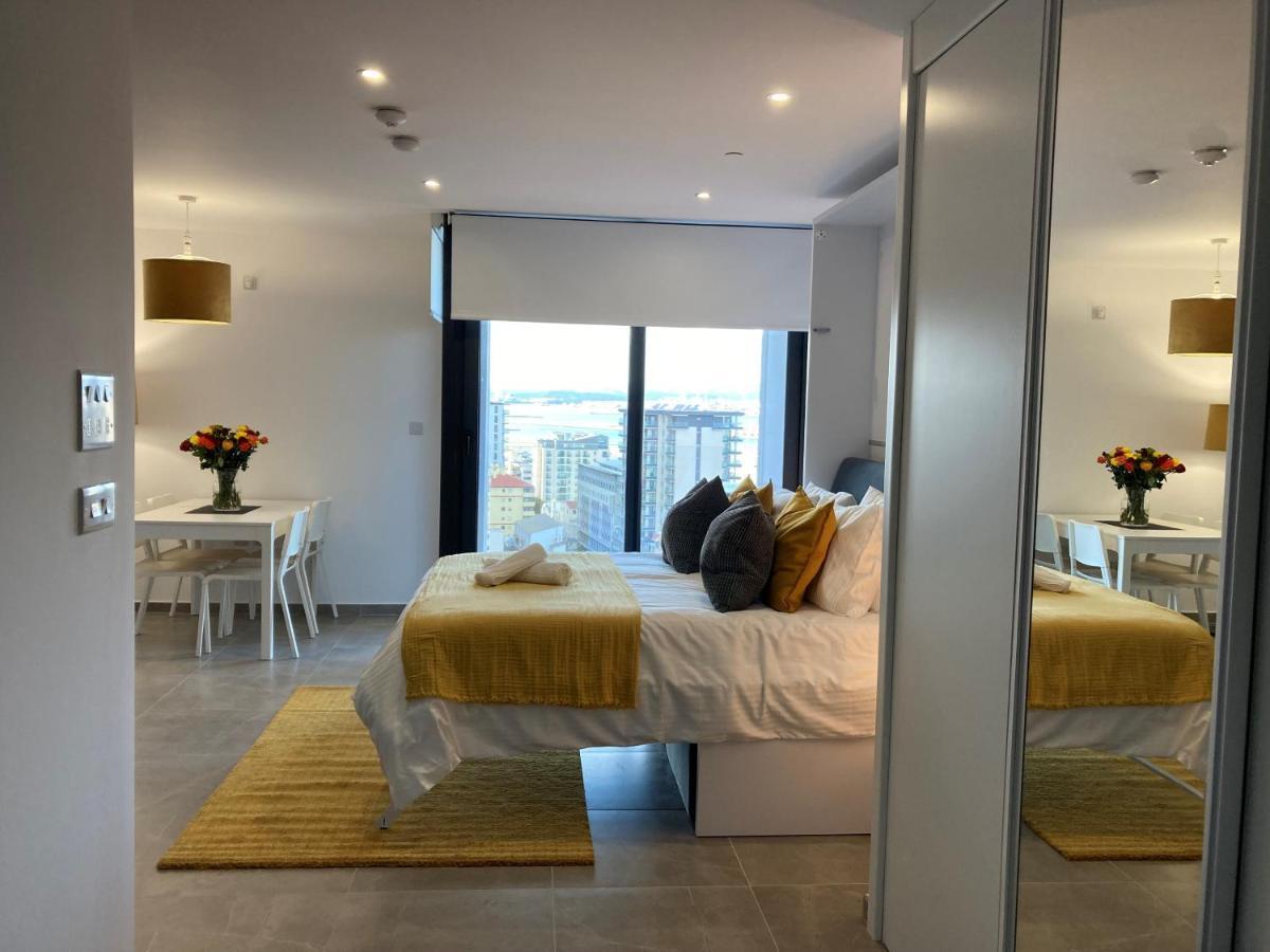 E1 Suites & Spa Aparthotel Style - Gym & Spa Gibraltar Eksteriør billede